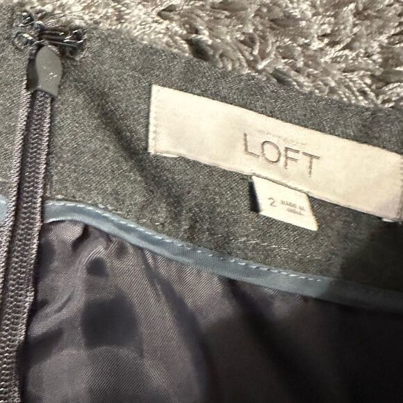 The Loft Grey with Black Pencil Skirt. Size 2. NWT - Picture 6 of 11